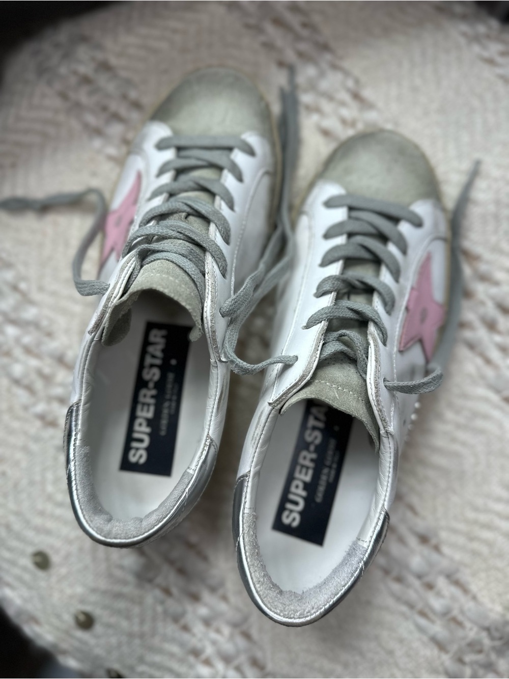 Golden Goose White Sneakers with Pink Star and Gray Accents - Picture 3 of 7